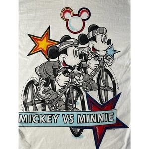 Mens Or Womens Mickey & Minnie Mouse T-Shirt Sz One Size